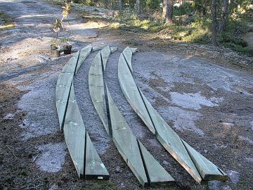 P4280265_sillan_kaaripalat Sillan kaaret sahattuina 50 x 200 mm kestopuulankuista. <br><br>