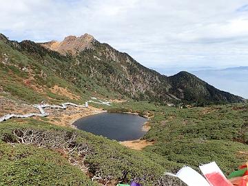 PA280210_1024px Cang Shan, view down from the platform at 3966 m