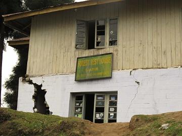 IMG_1319_Bakhim_2740m_160503 Forest Rest House at Bakhim 2740 m (11:01)