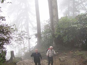 IMG_1002_Kristian_and_Anneli_Tshoka-Phedang_160504_photo_by_Teemu Trekking in the clouds, Tshoka - Dzongri (07:40)