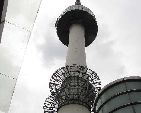 IMG_0906_Namsan_Seoul_Tower Namsan Tower, Seoul